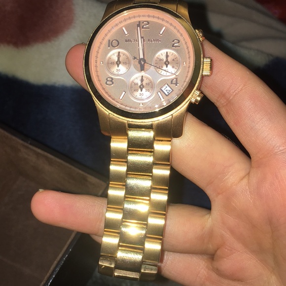 MK watch - Picture 2 of 3